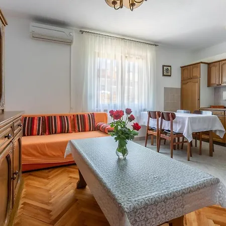 Apartments Mirena Crikvenica Exterior photo