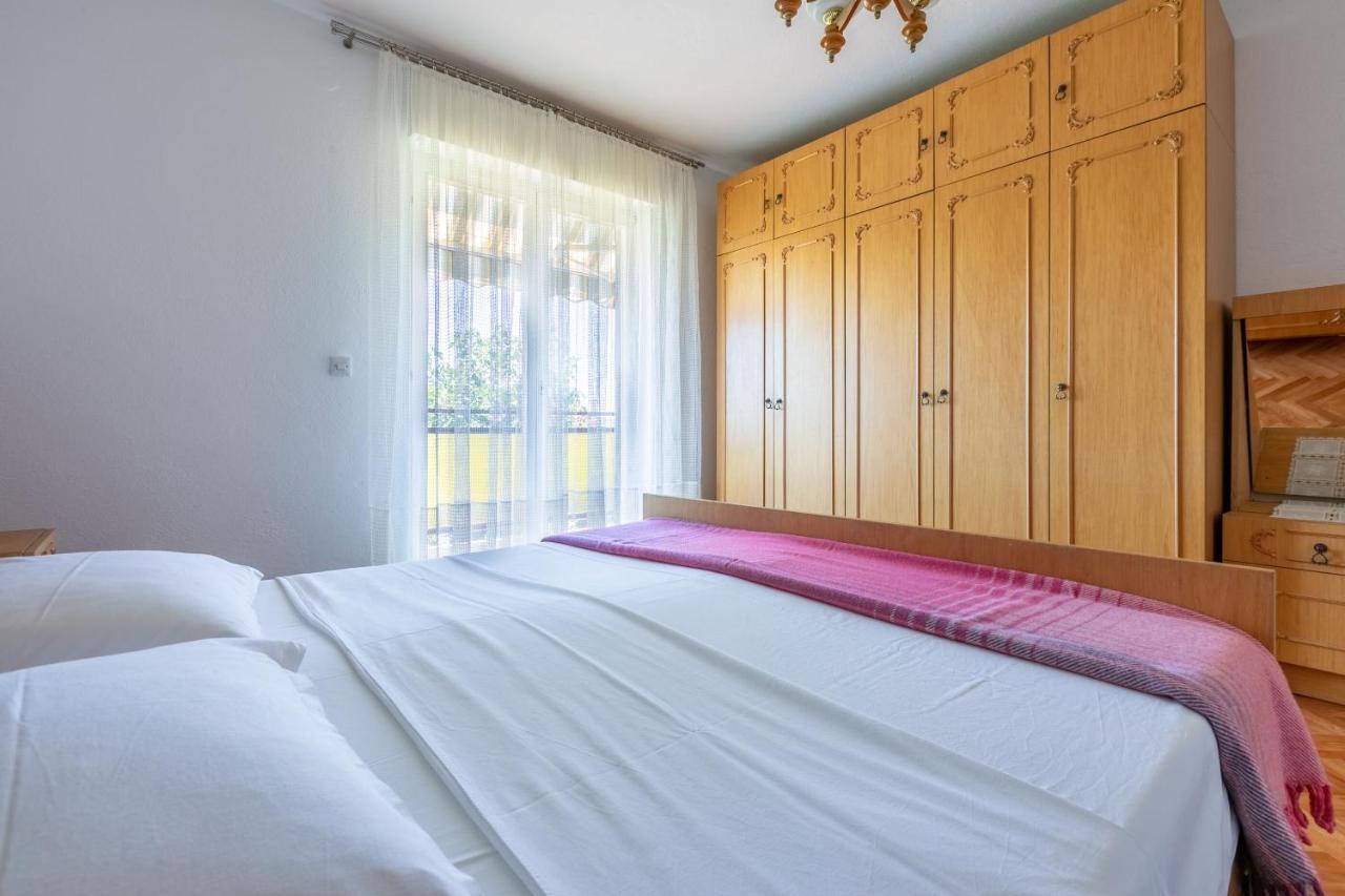 Apartment Mirena *