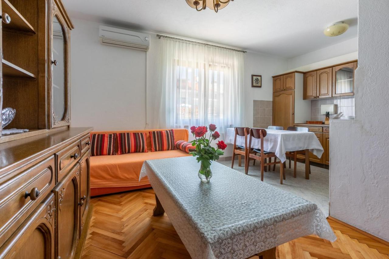 Mirena Apartment *