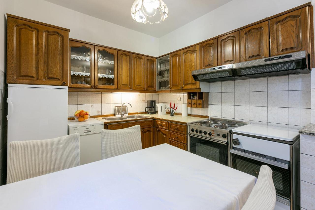 Mirena Apartment