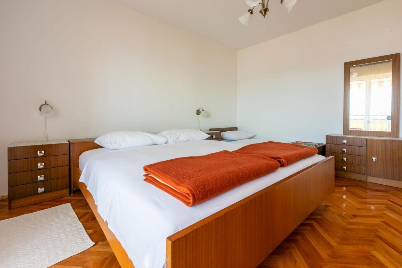 Mirena Apartment *